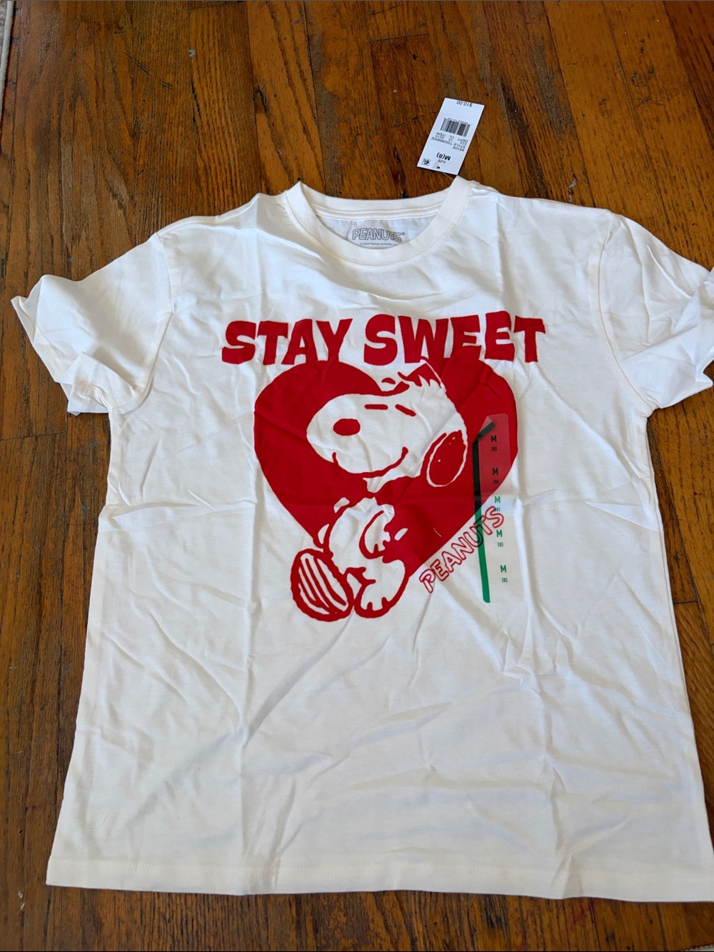Peanuts snoopy stay sweet short sleeve tee